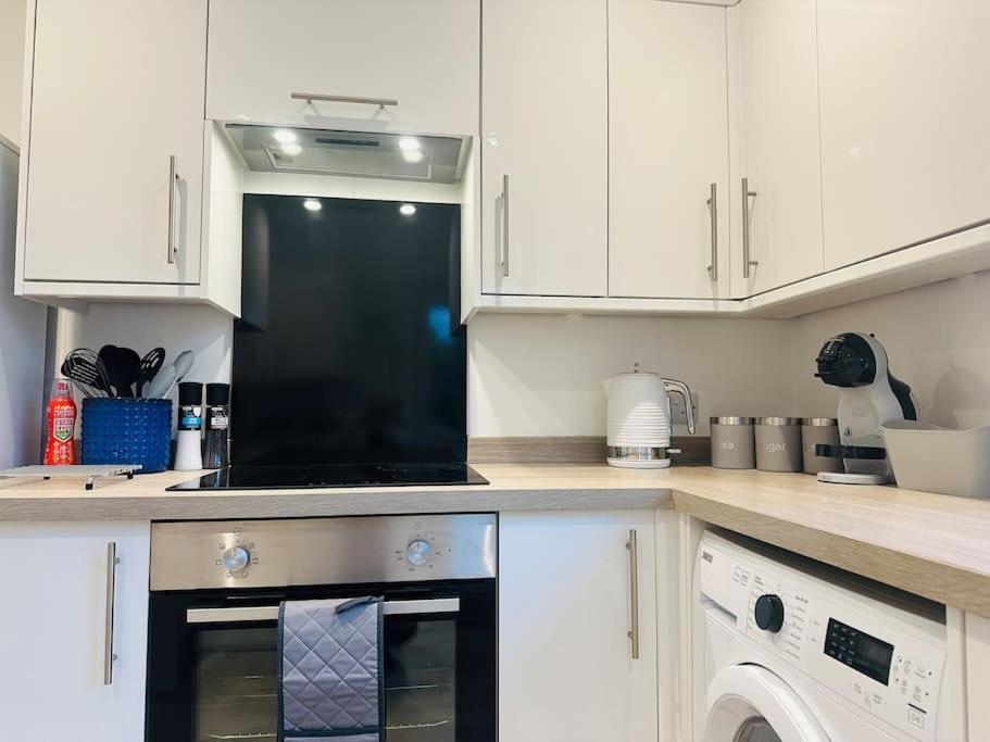Holiday home Away Luxury Living - *