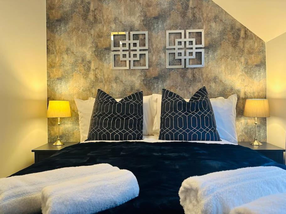 Away Luxury Living - * Horley